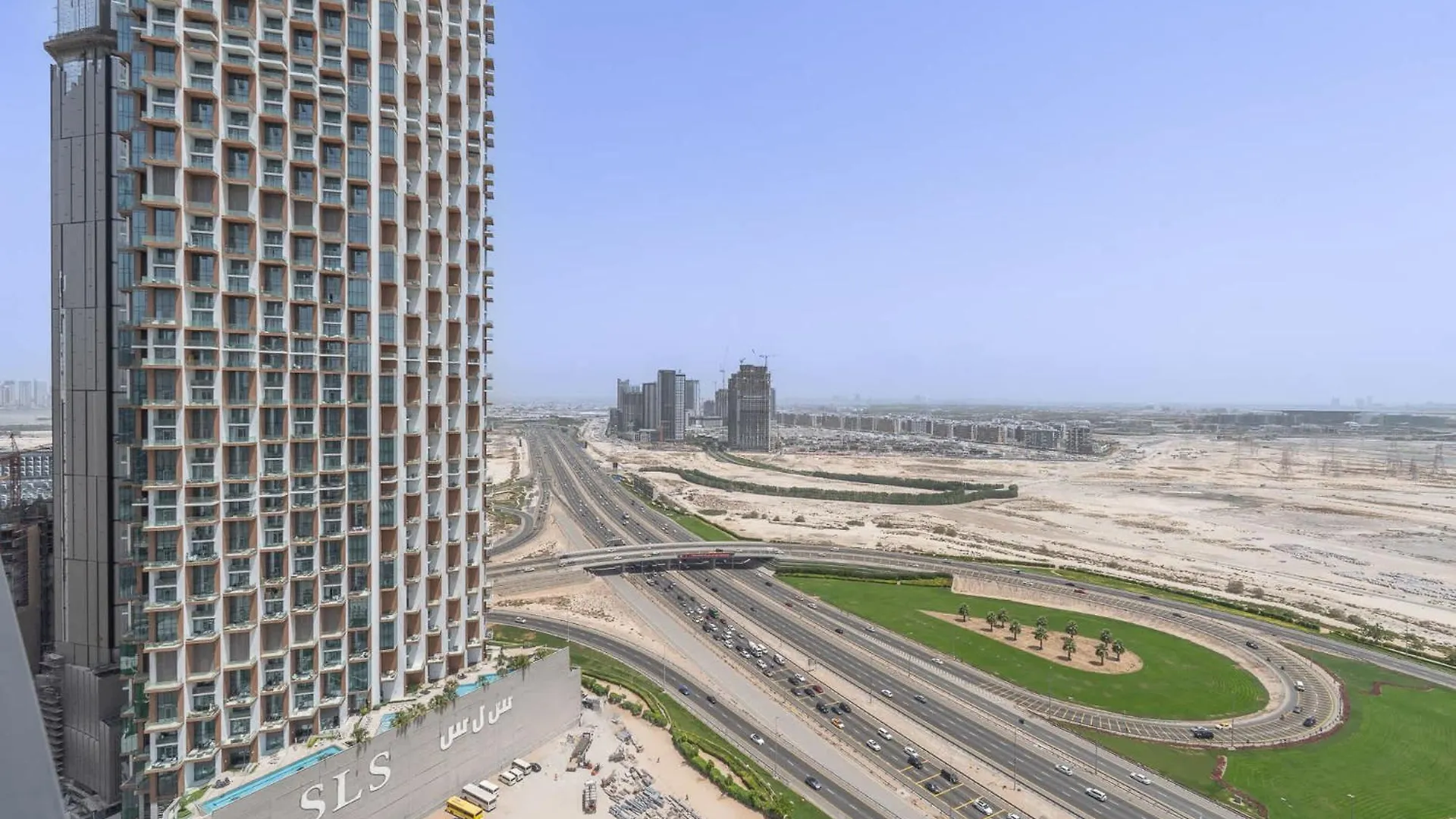Fabulous And Spacious 2Br In Nobles Tower Dubai Apartment