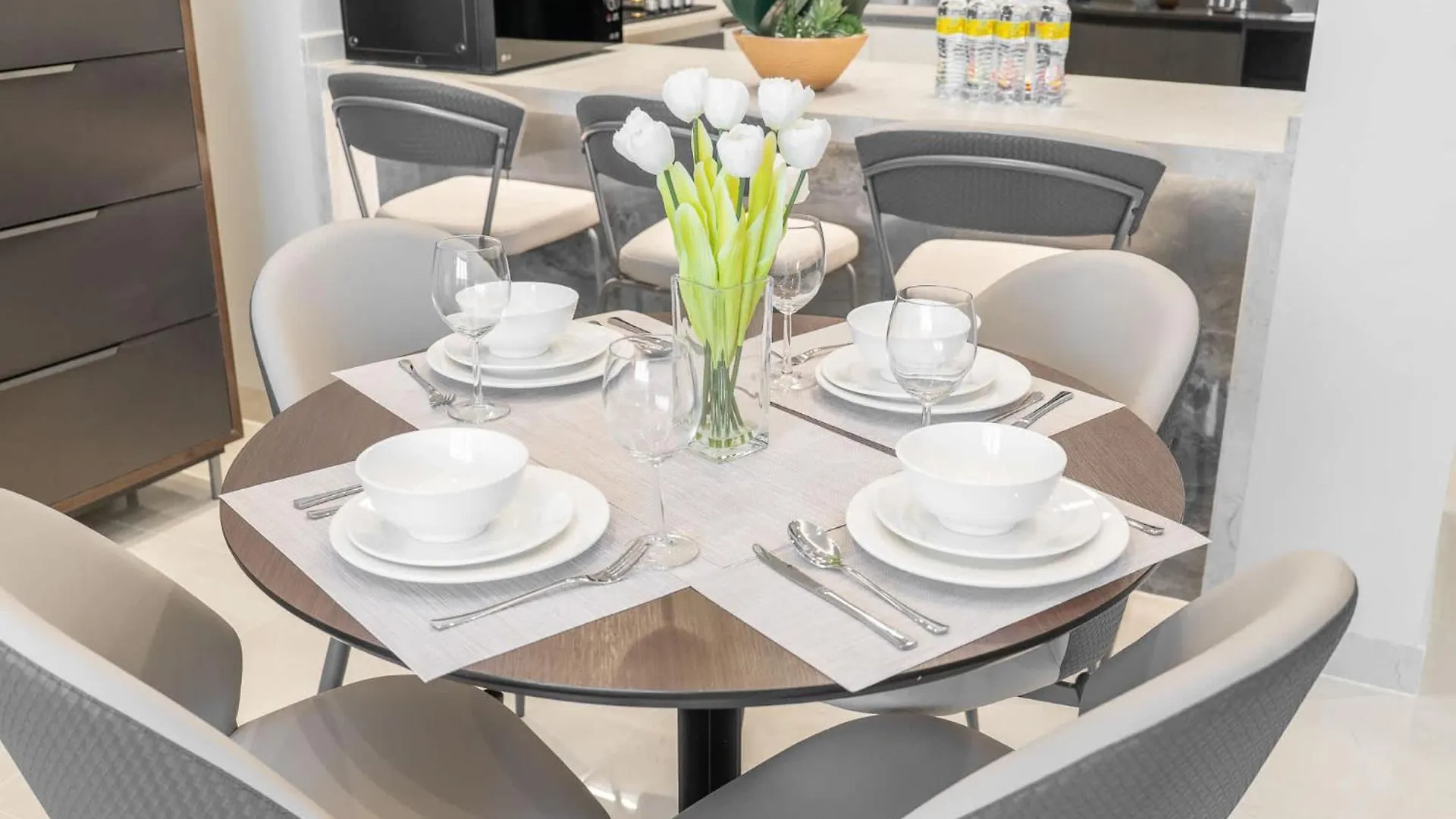 Apartment Fabulous And Spacious 2Br In Nobles Tower Dubai United Arab Emirates