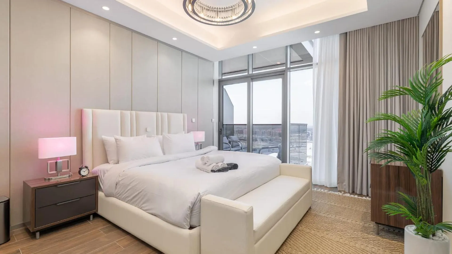 Apartment Fabulous And Spacious 2Br In Nobles Tower Dubai